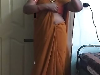 desi  indian horny tamil telugu kannada malayalam hindi cheating wifey wearing saree vanitha showing big boobs and shaved pussy press rock hard boobs press nip rubbing pussy onanism