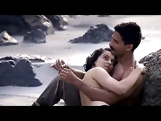 Kangana Ranaut Topless nude scene